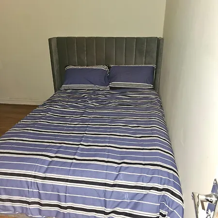Lindays Apartment *